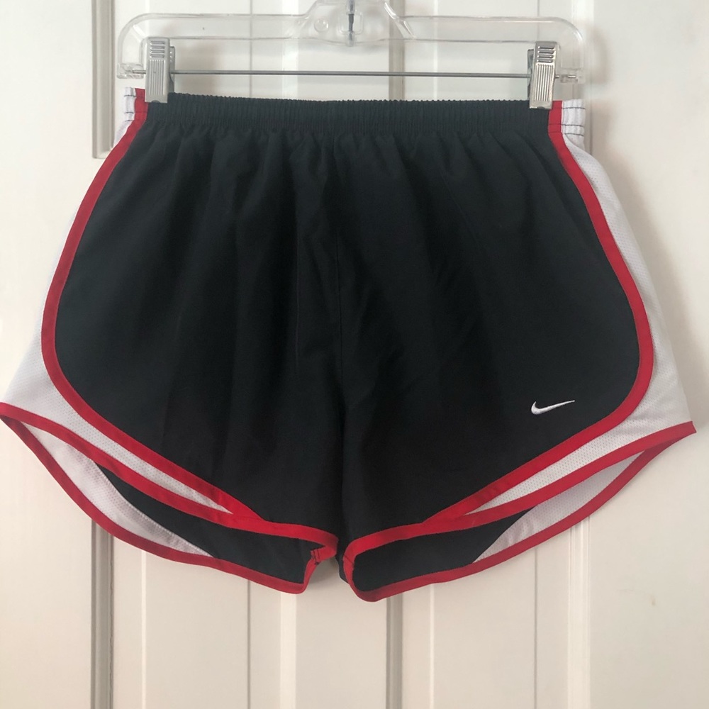 COPY - Nike Women's Dry Tempo Shorts